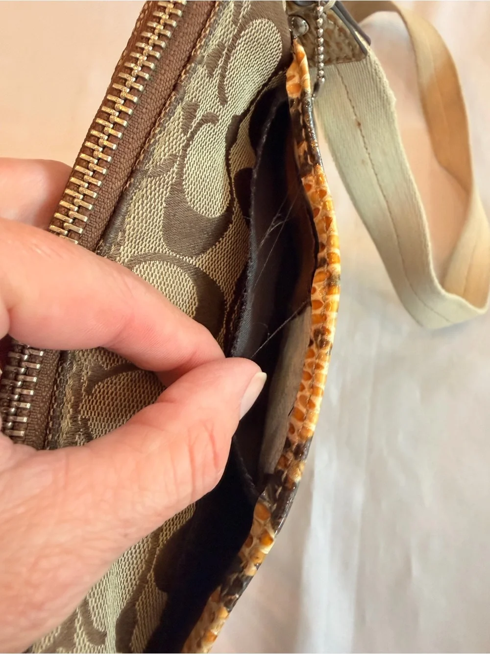 Coach Sutton Signature Python Swingpack Crosbody Bag Rare